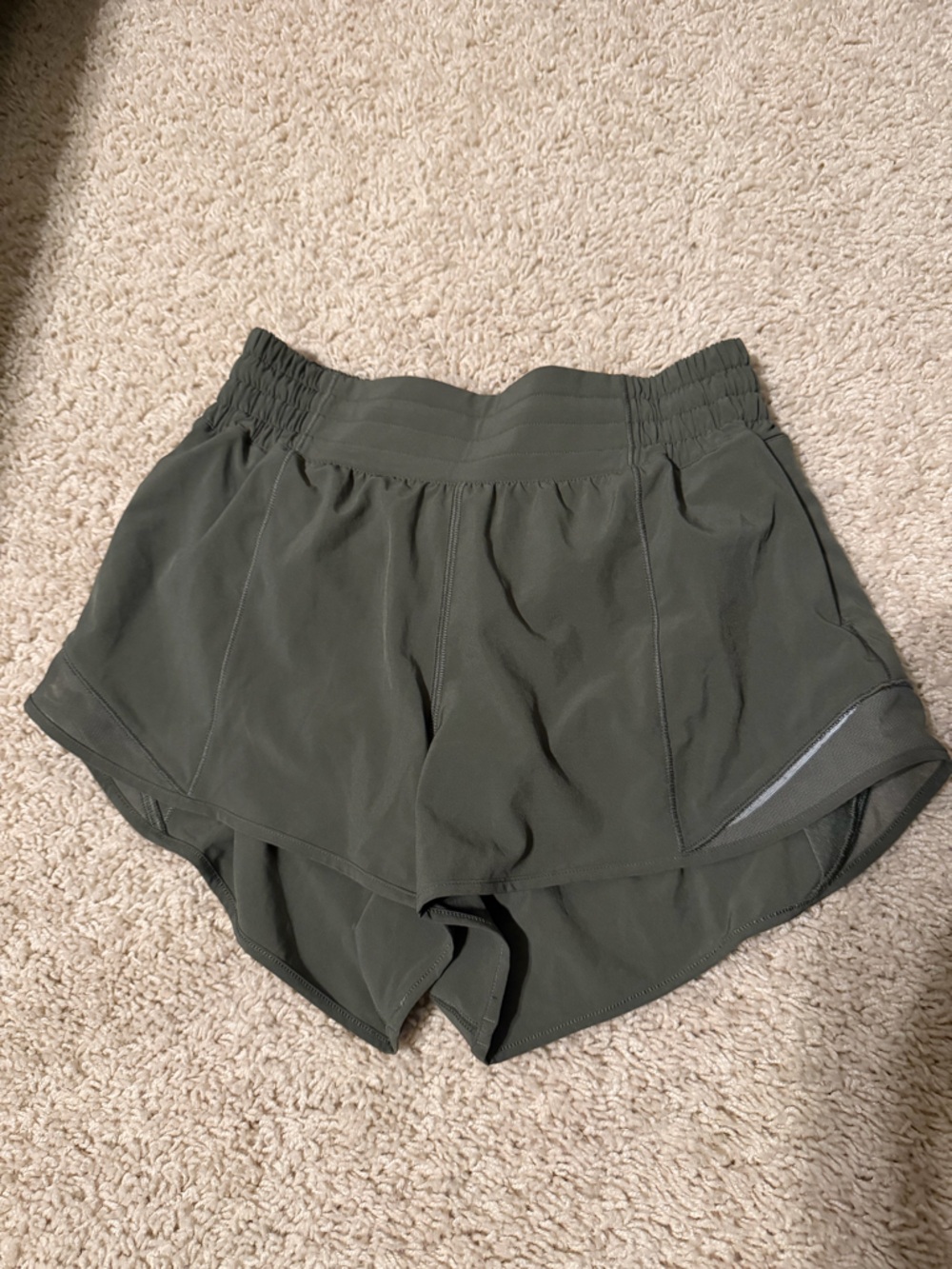 Hotty hot 2.5 inch high rise lined short